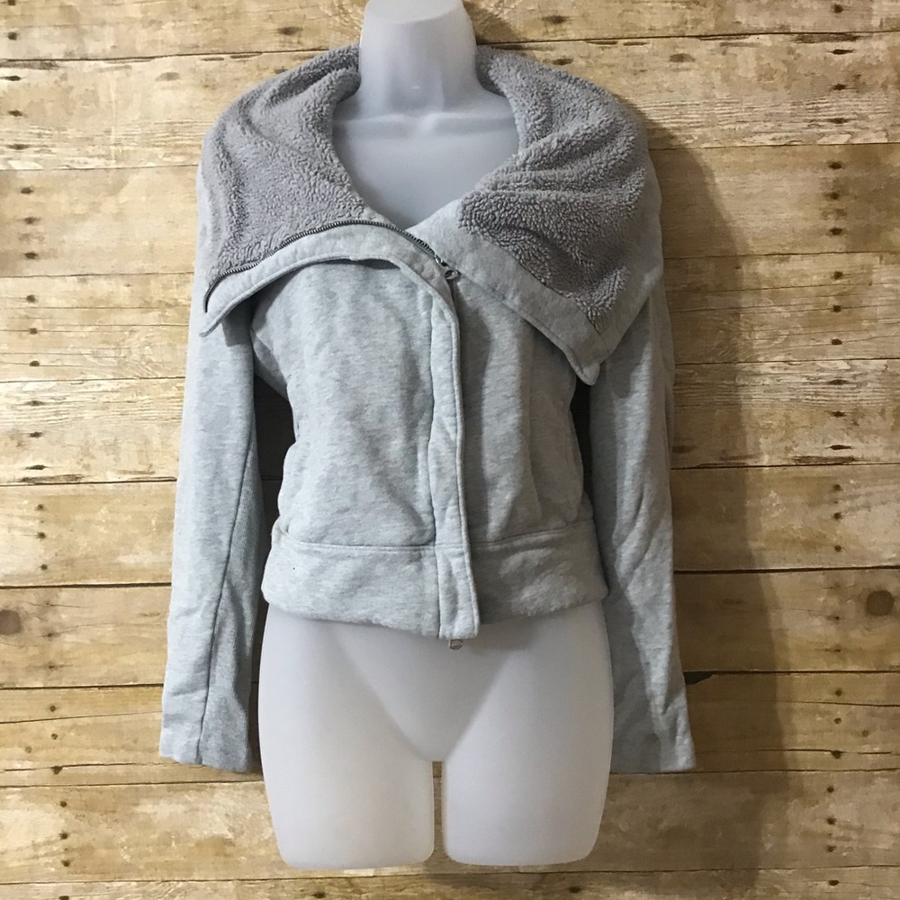 Armani Exchange Zip Up With Fuzzy Trim Size L